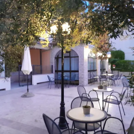 Vesela Apartman *