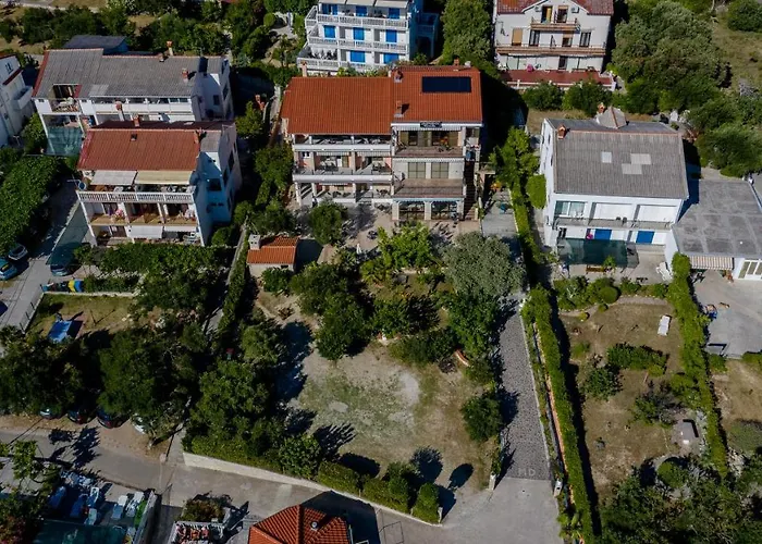 Vesela Apartment *